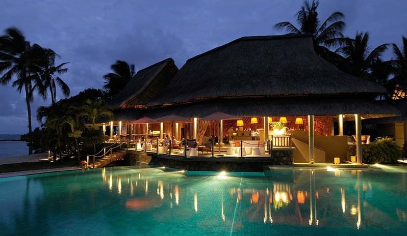 CONSTANCE PRINCE MAURICE - LAGUNA BAR NIGHT VIEW